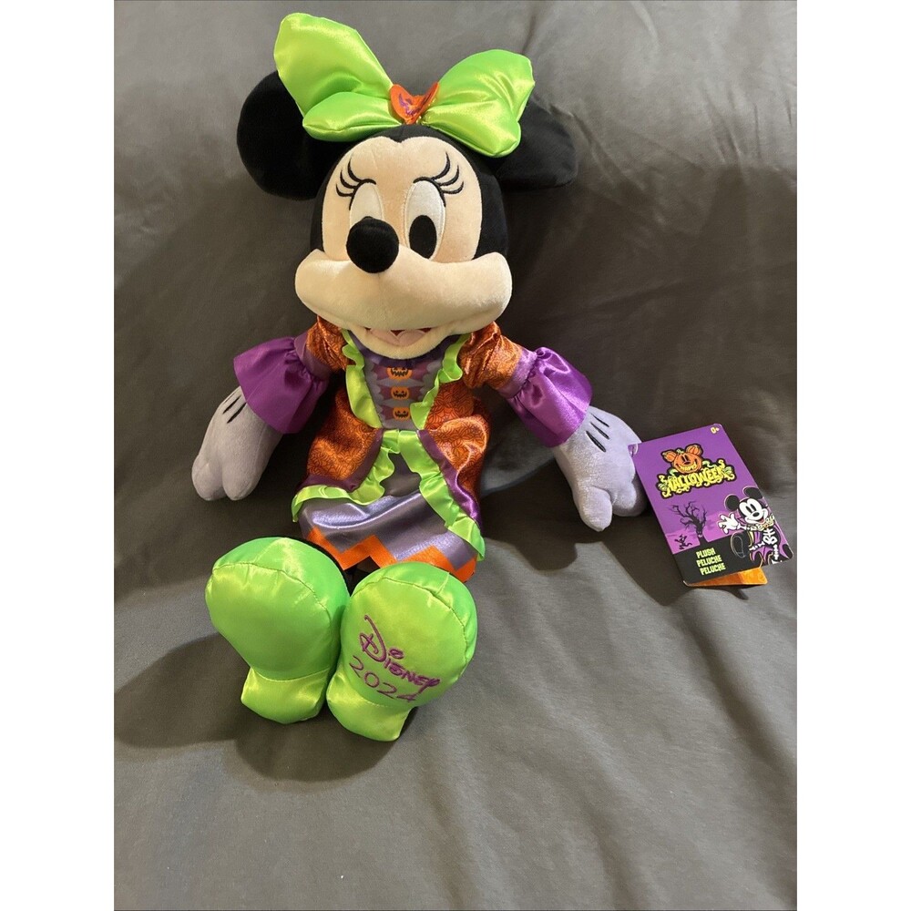 New With Tags Disney store original Halloween 16” Minnie Mouse Plush 2024
